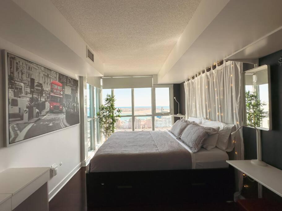 Comfort Two Beds Suite By Cn Tower Rogers Centre Plus Free Parking Toronto Extérieur photo