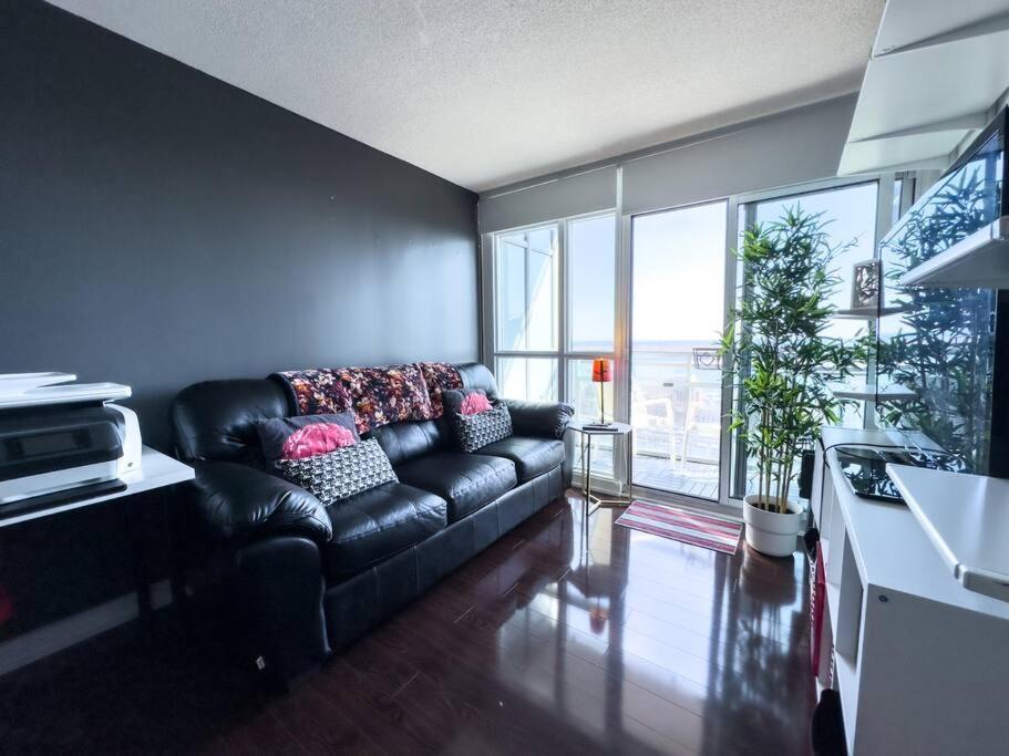 Comfort Two Beds Suite By Cn Tower Rogers Centre Plus Free Parking Toronto Extérieur photo